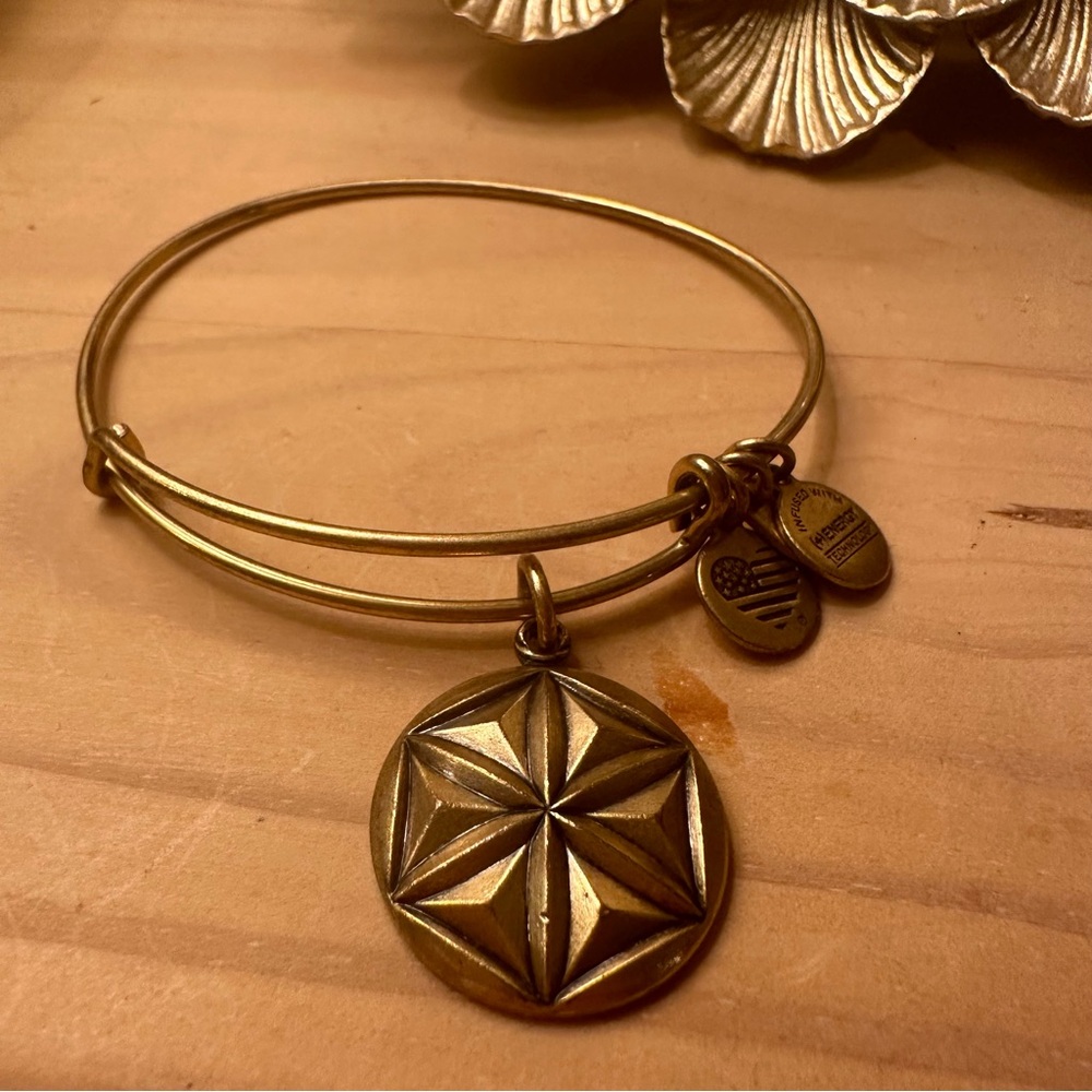Alex and Ani APHRODITE'S FLOWER bracelet